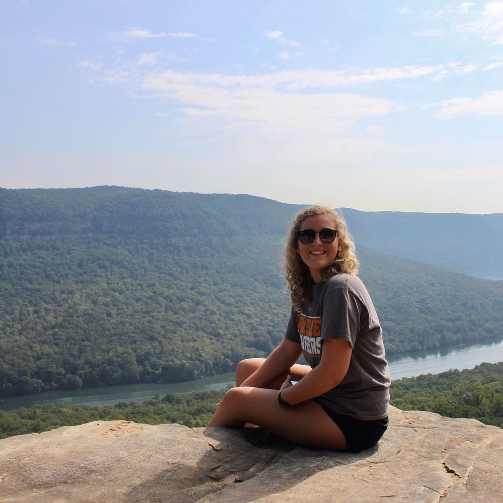 Meet your Posher, Caroline